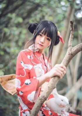 善良的女秘书的目