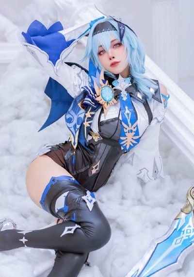 在世界尽头咏唱恋曲的少女