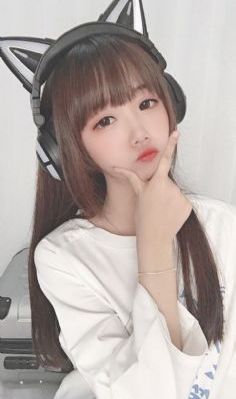 裙子里面的怪兽